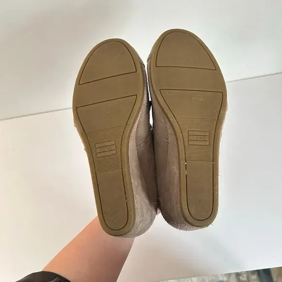 Toms Suede Desert Wedge Tie Ankle Bootie Size 7 Tan - Picture 7 of 7